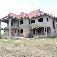 7Bedroom House for sale at Oyibi